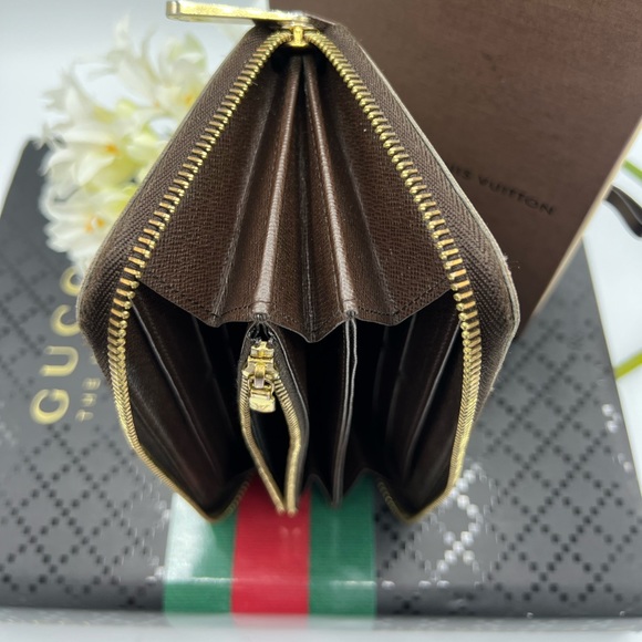 Louis Vuitton Damier Ebene - Picture 5 of 12